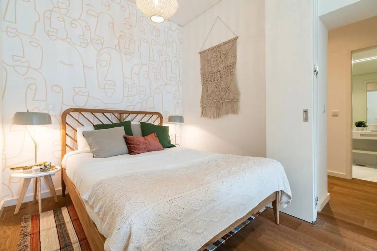 Graceful Design Studio With Romantic View Lisboa