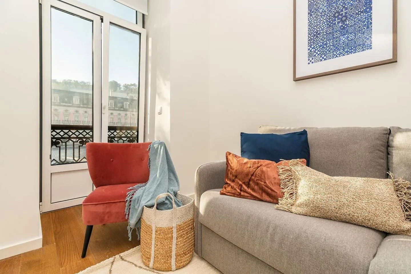 Apartment Graceful Design Studio With Romantic View Lisbon